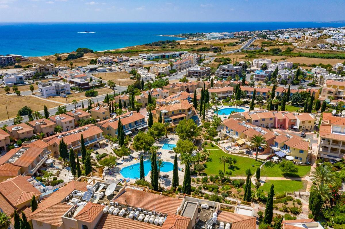 Regina Gardens 205 Block 7 Apartment Paphos ภายนอก รูปภาพ